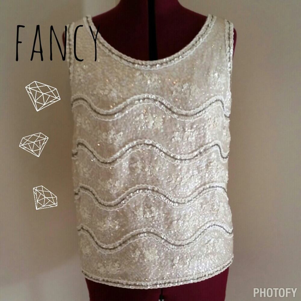 HOST PICK 9/3 Vintage sequin and beaded top
